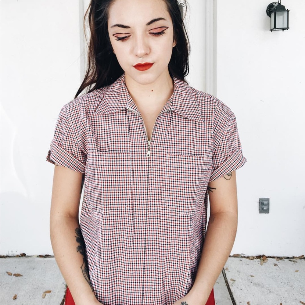 90’s Blue and Red Grid Zip Up Collared Shirt⠀